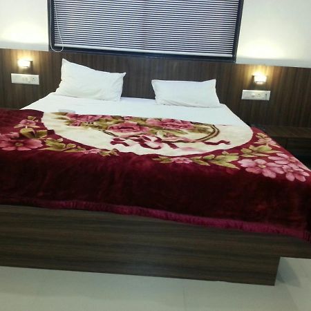 Hotel Amidhara Дварка Экстерьер фото
